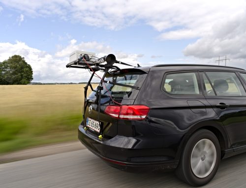 High-speed camera system for efficient monitoring of invasive plant species along roadways