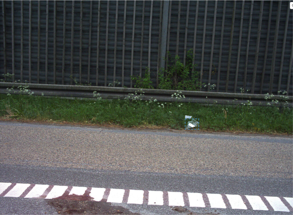 Sample photo of automatic litter detection using CamAlien