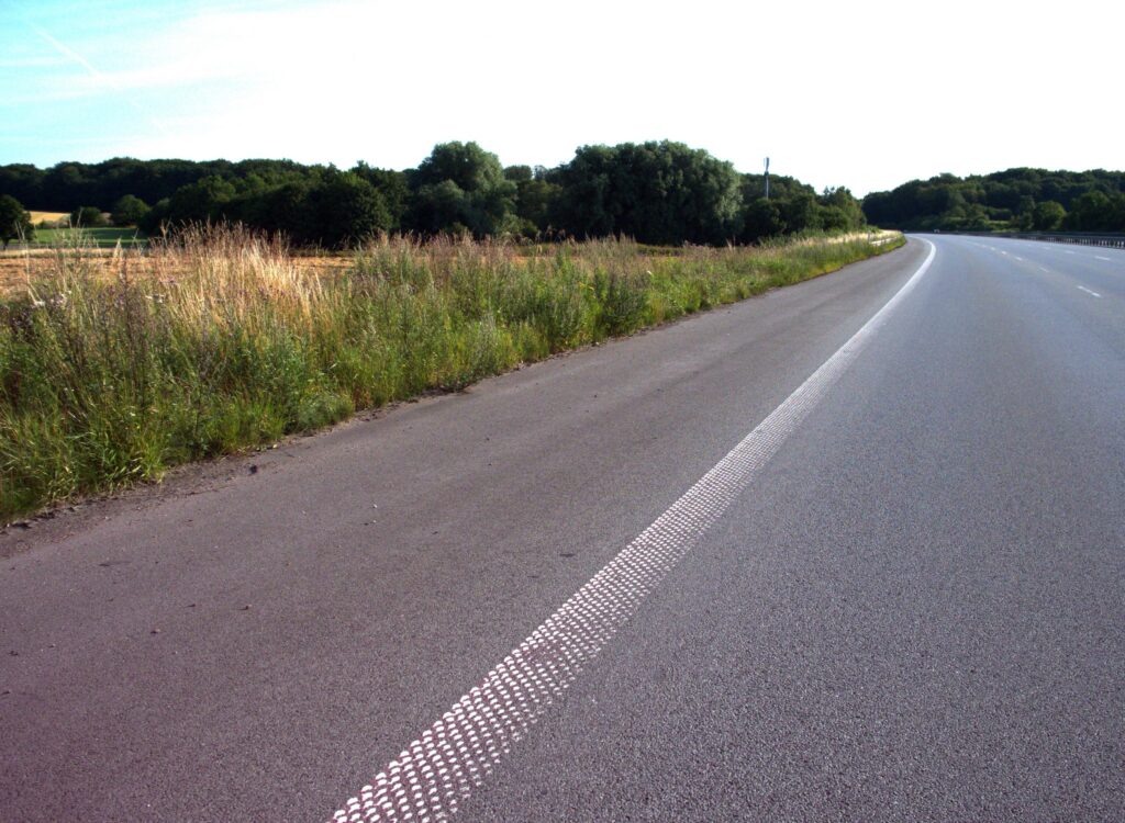 Sample photo from CamAlien showing sharp image when driving 95 km/h